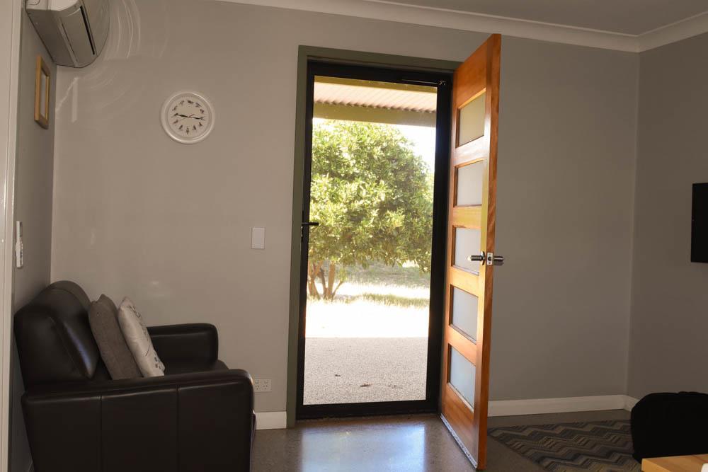 Swan Valley Sisters Henley Brook Exterior photo